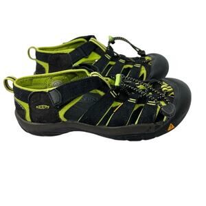 Keen Newport H2 sandals men's 6 neon green black closed toe outdoor active sport